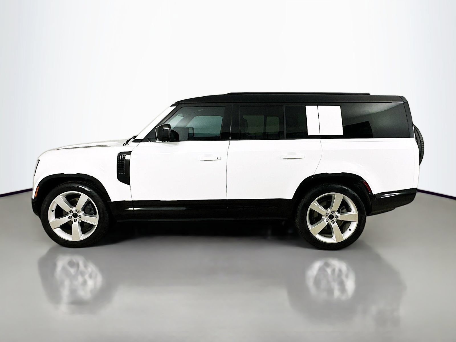 New 2026 Land Rover Defender 130 X-Dynamic SE AWD/4WD image 8