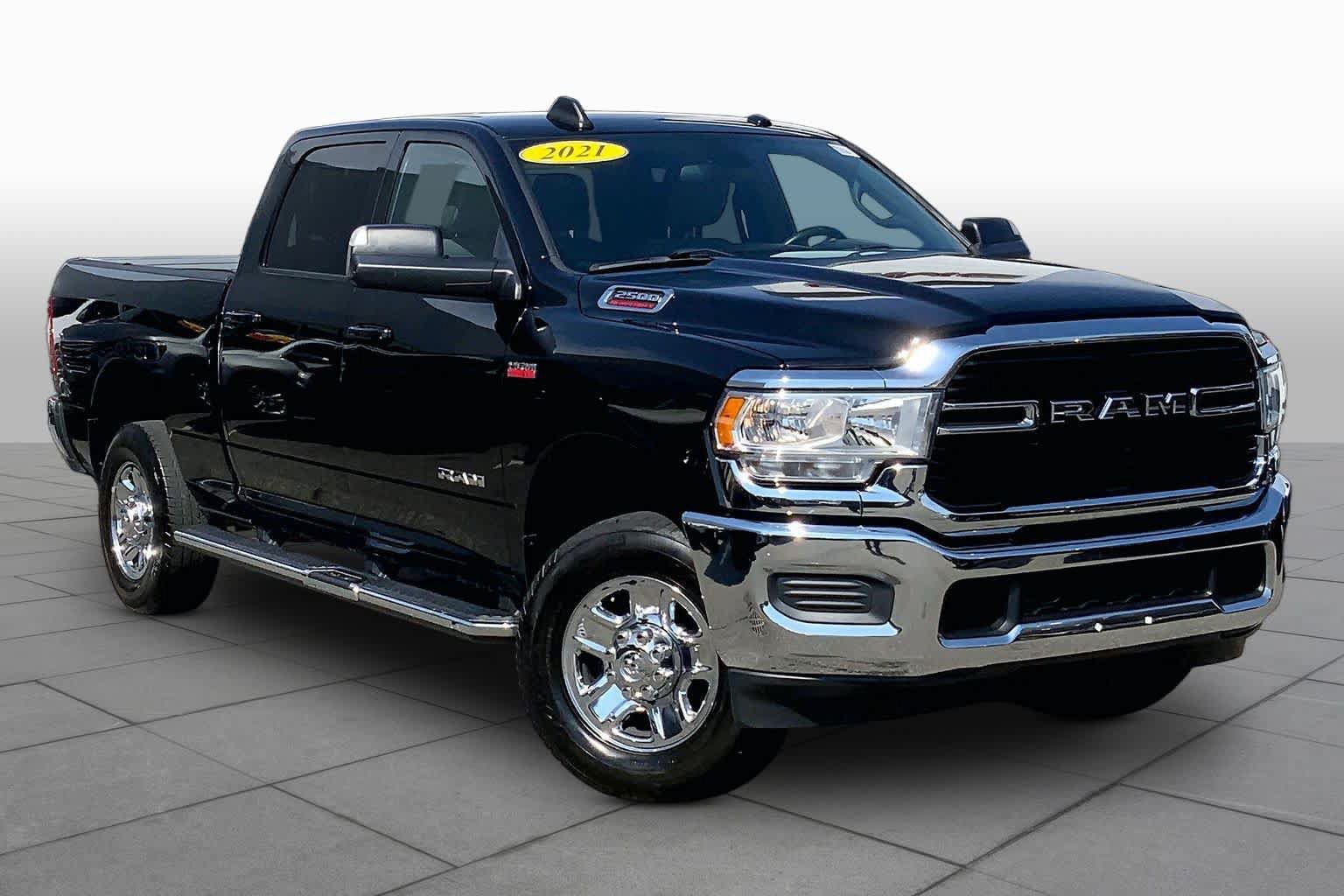 Used 2021 RAM 2500 Big Horn AWD/4WD image 3