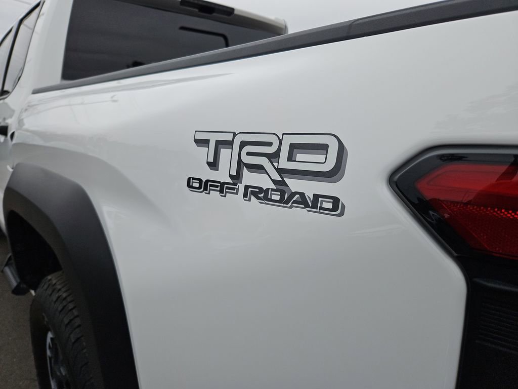 Used 2025 Toyota Tacoma TRD Off-Road image 34