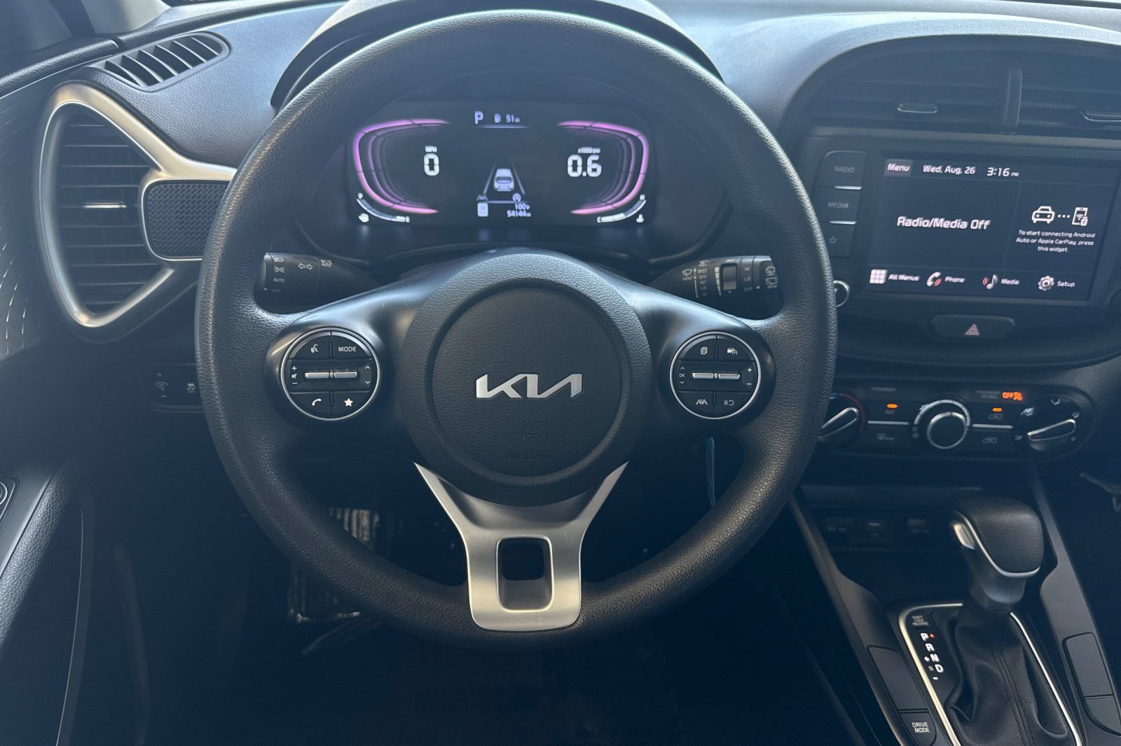 Used 2024 Kia Soul LX w/ Option Group 015 FWD image 14
