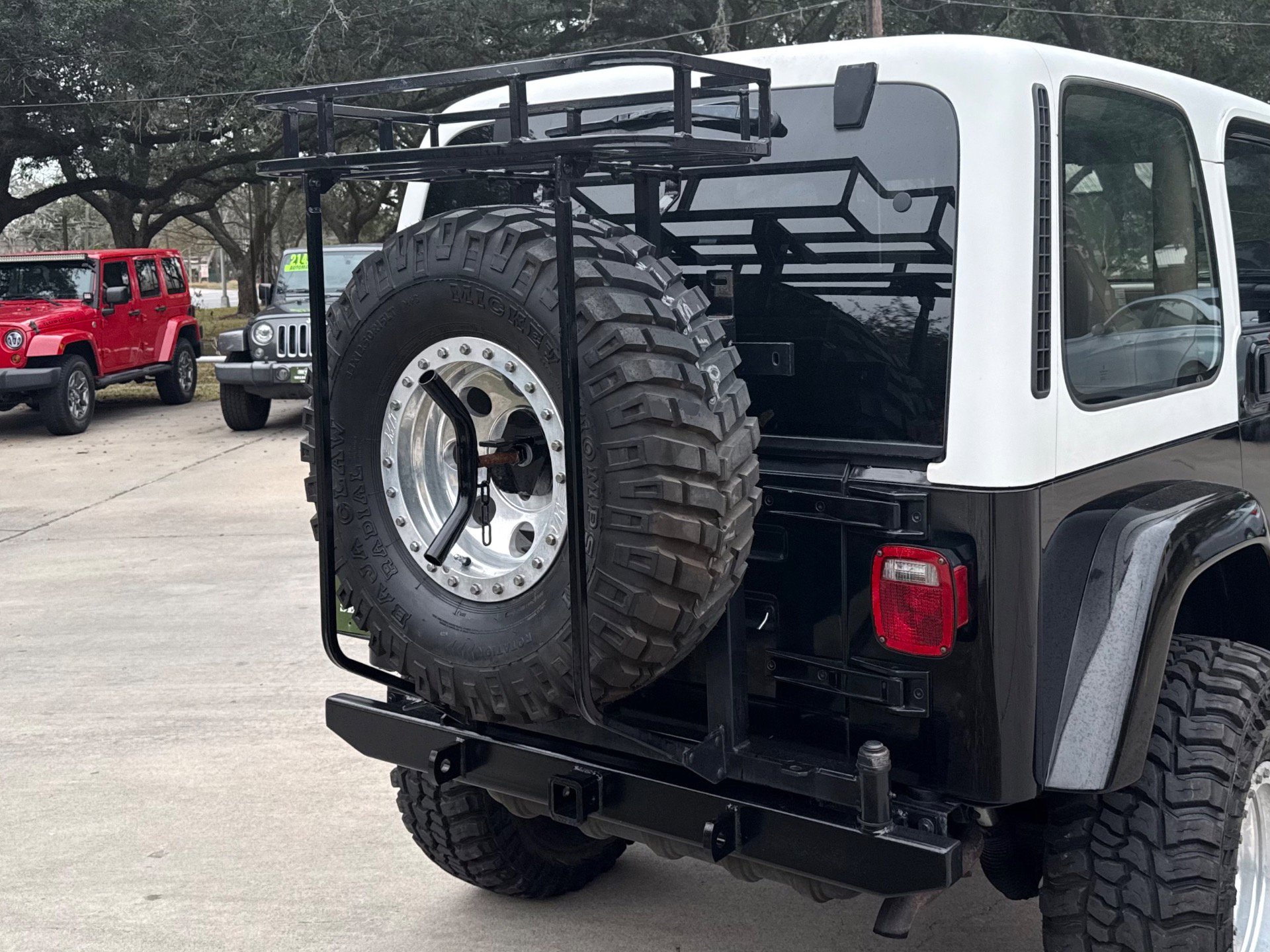 Used 2002 Jeep Wrangler Sahara image 12