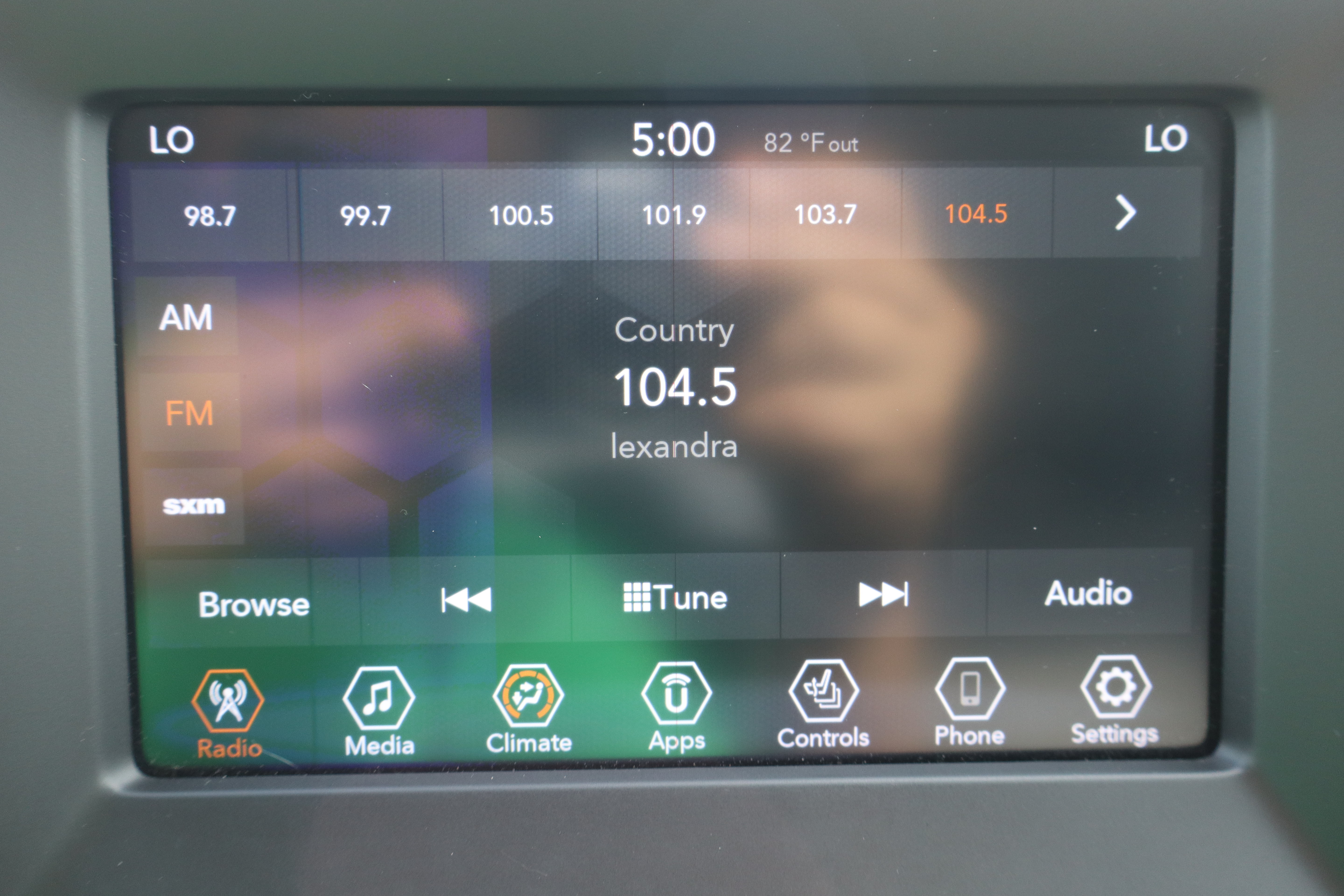 Used 2020 Jeep Compass Latitude w/ Cold Weather Group AWD/4WD image 18