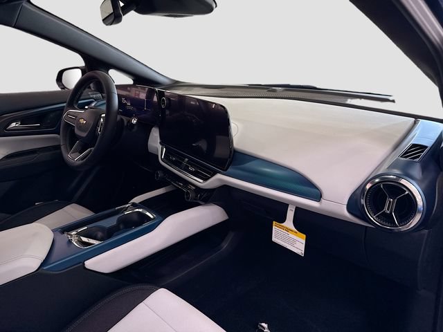 New 2026 Chevrolet Equinox EV LT AWD/4WD image 29