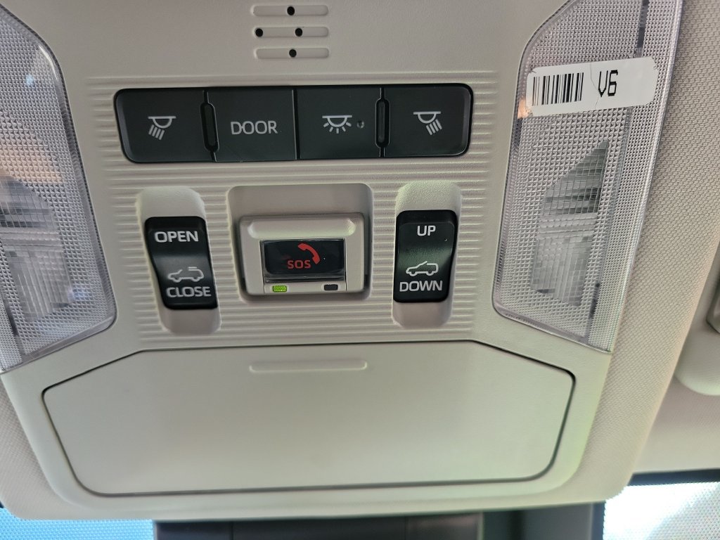 Used 2022 Toyota RAV4 XLE w/ Convenience Package AWD/4WD image 34
