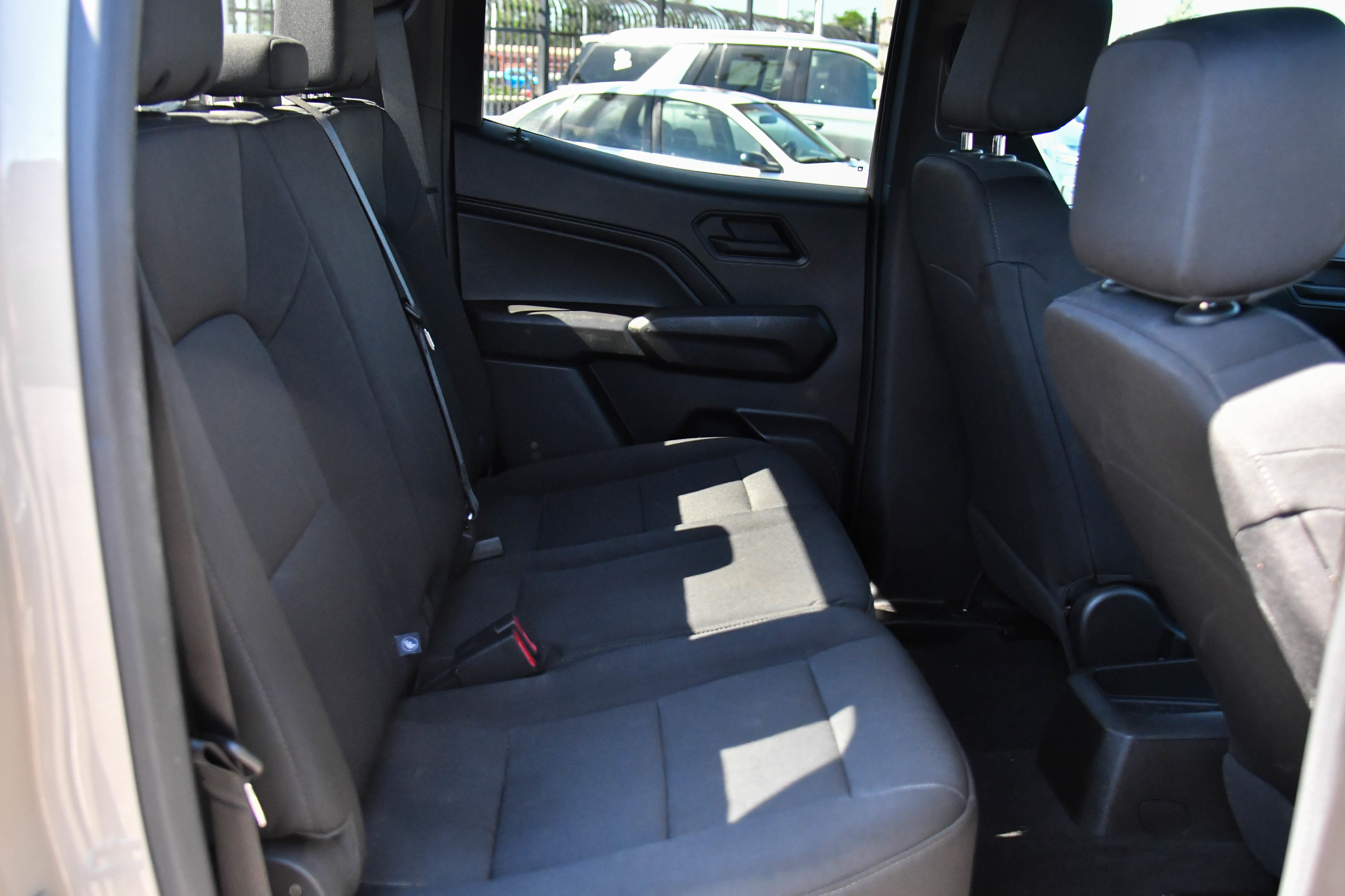 Used 2023 Chevrolet Colorado W/T RWD image 41