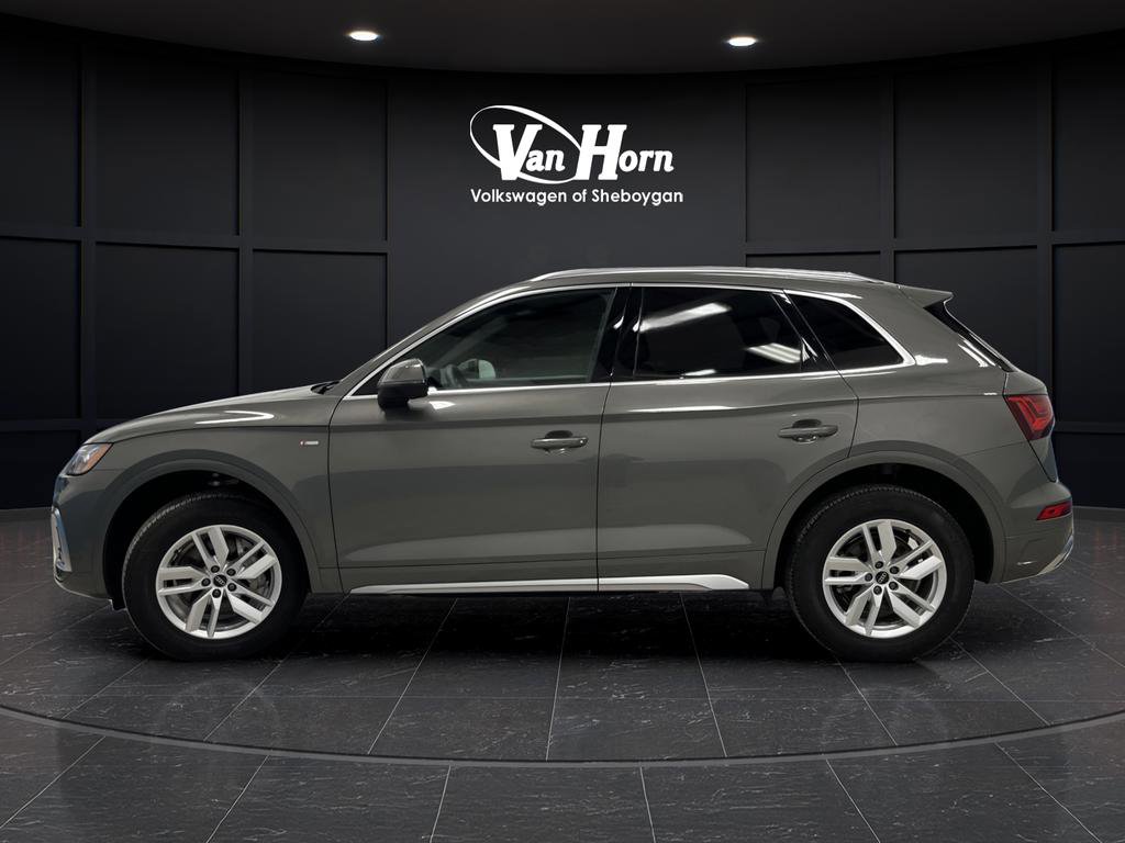 Used 2023 Audi Q5 2.0T Premium w/ Convenience Package image 11