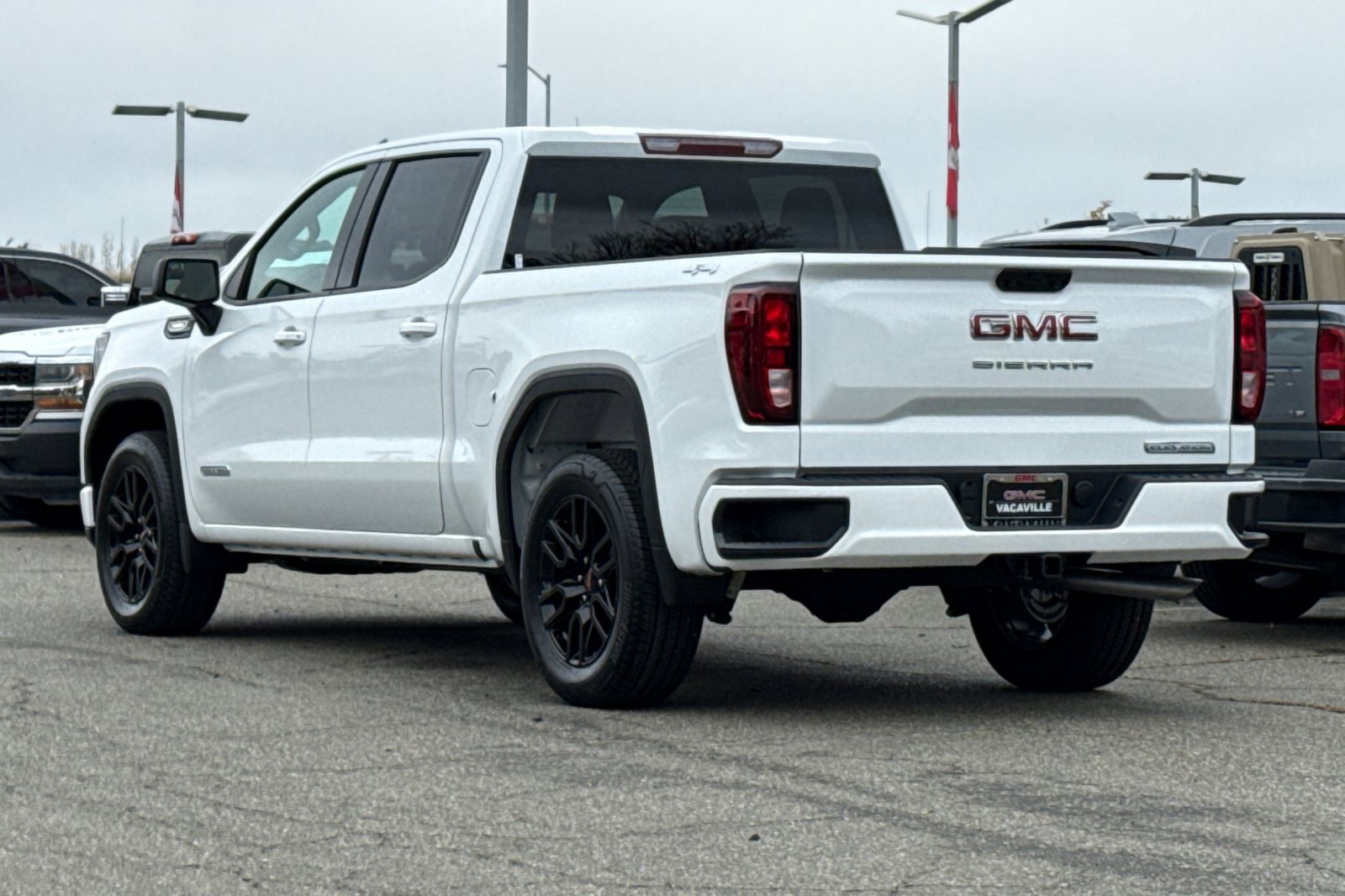 New 2026 GMC Sierra 1500 Elevation image 7