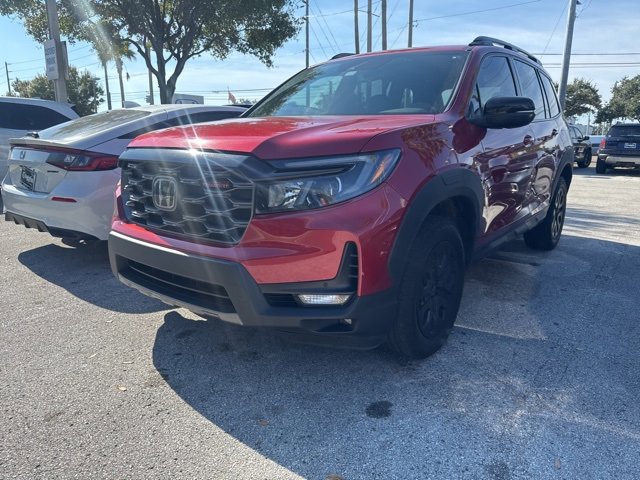 Certified 2023 Honda Passport TrailSport image 2