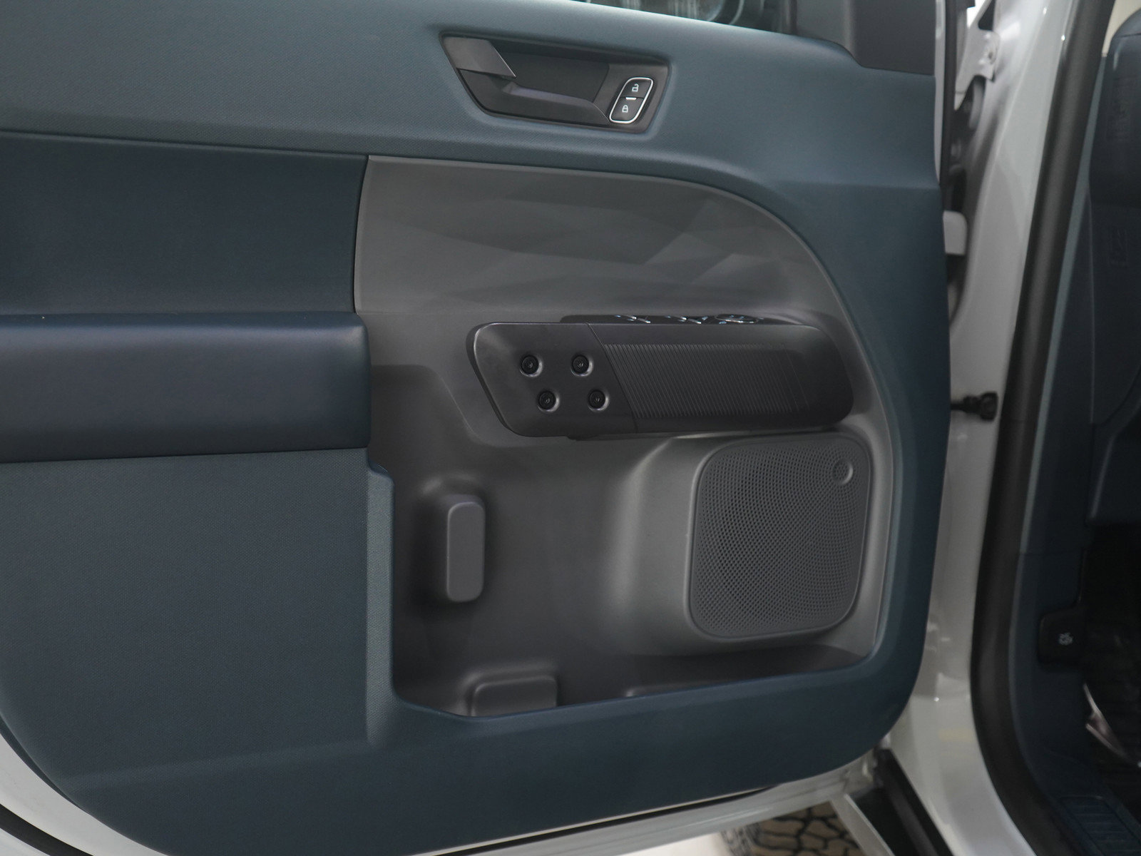 Used 2023 Ford Maverick Tremor w/ Tremor Off-Road Package image 18