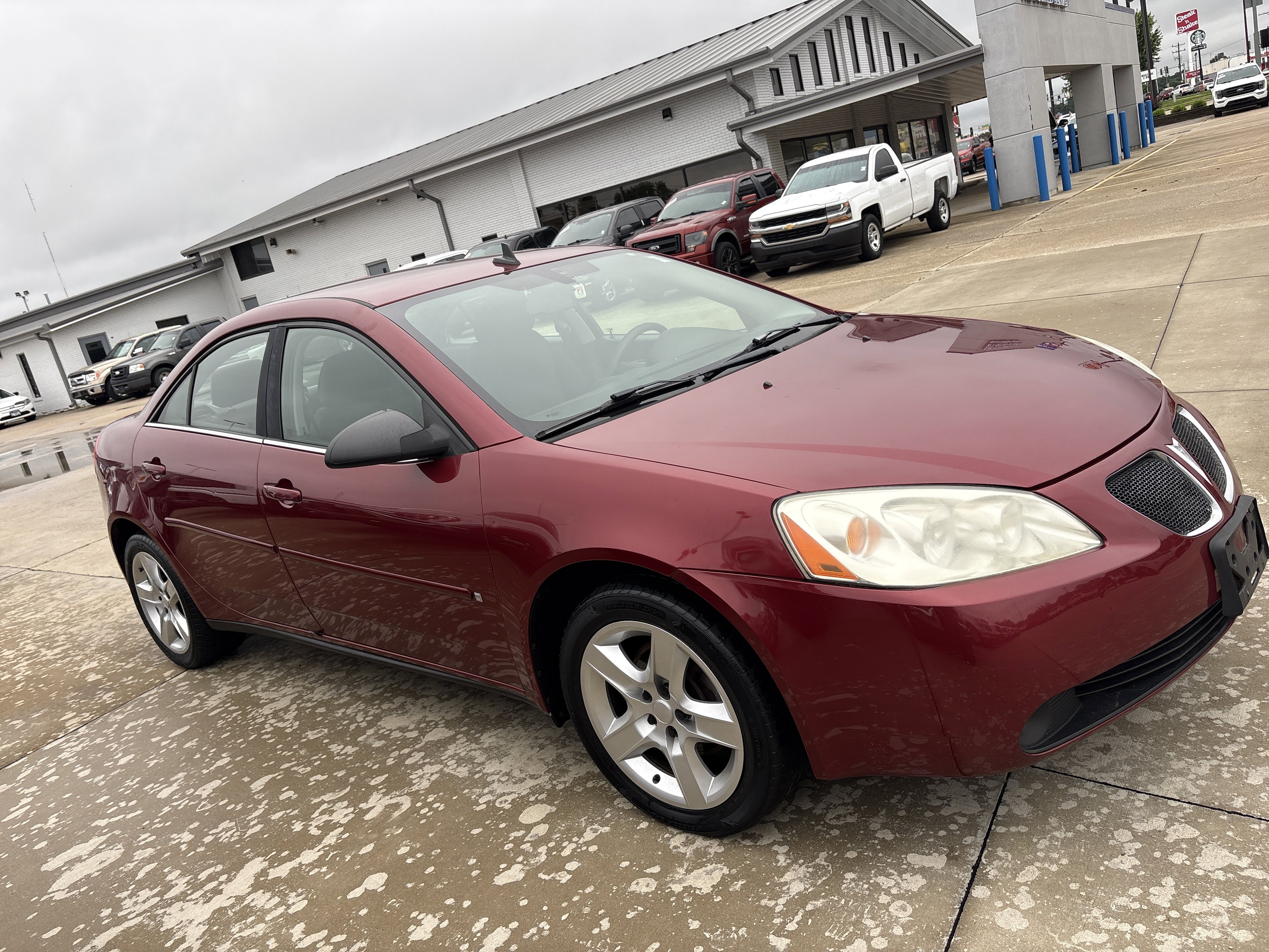 Used 2009 Pontiac G6 Sedan FWD image 3