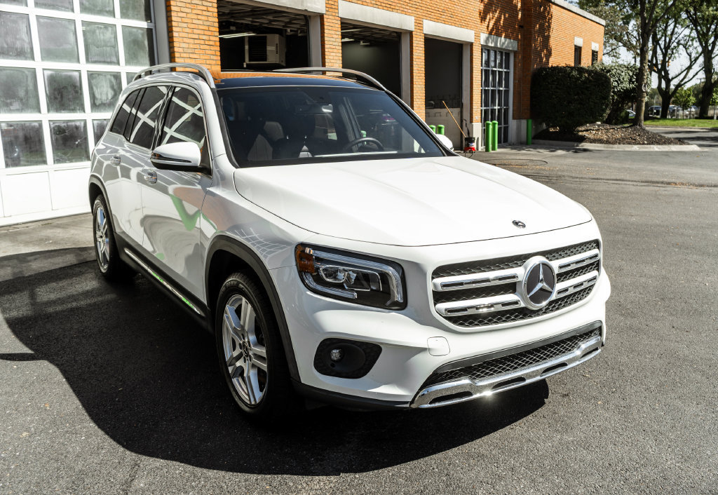 Used 2022 Mercedes-Benz GLB 250 4MATIC w/ Premium Package Lite image 5