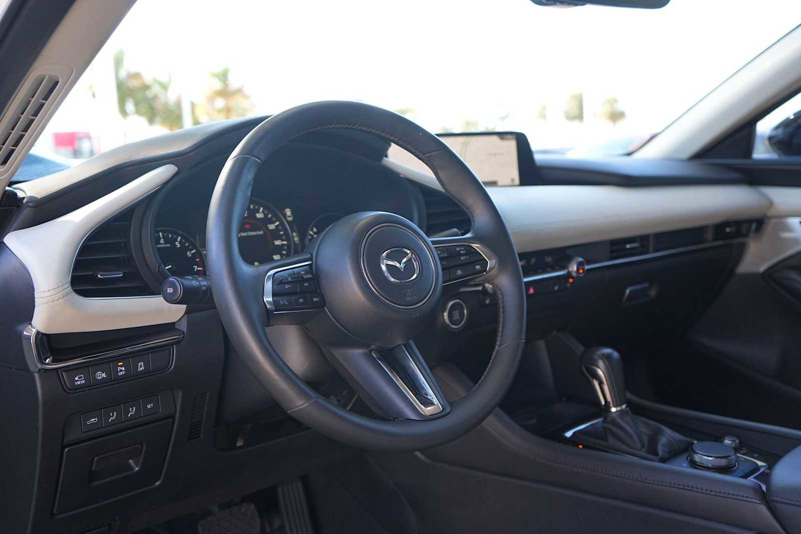 Used 2024 MAZDA MAZDA3 2.5 Turbo Sedan w/Premium Plus image 2