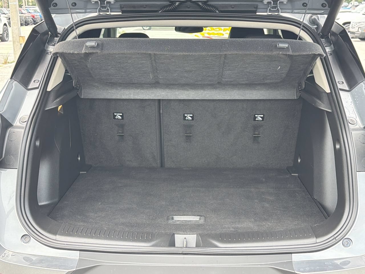 Used 2020 Buick Encore GX Essence FWD image 8
