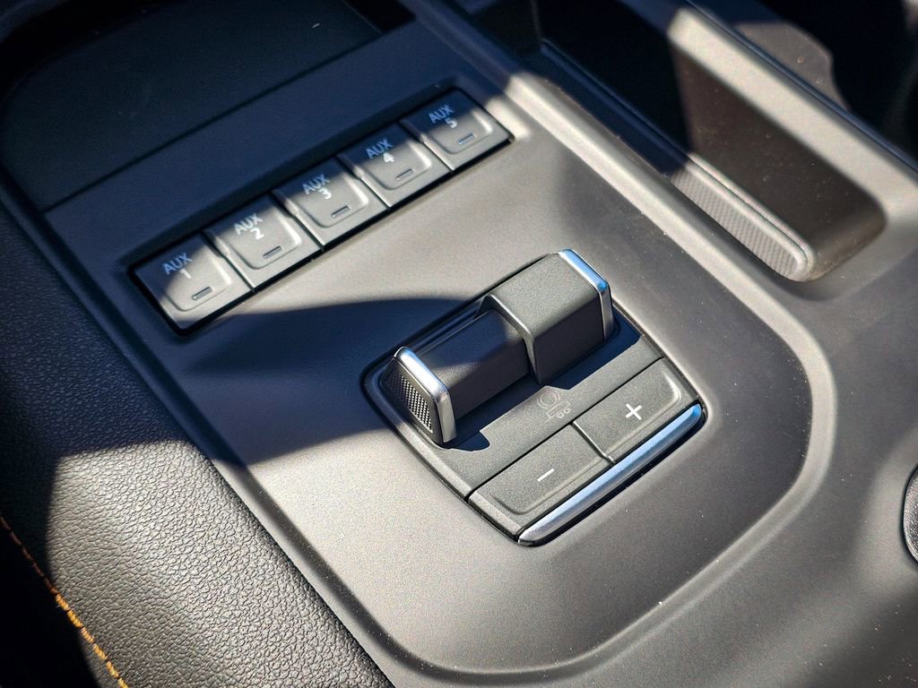 New 2026 GMC Sierra 2500 AT4 image 33