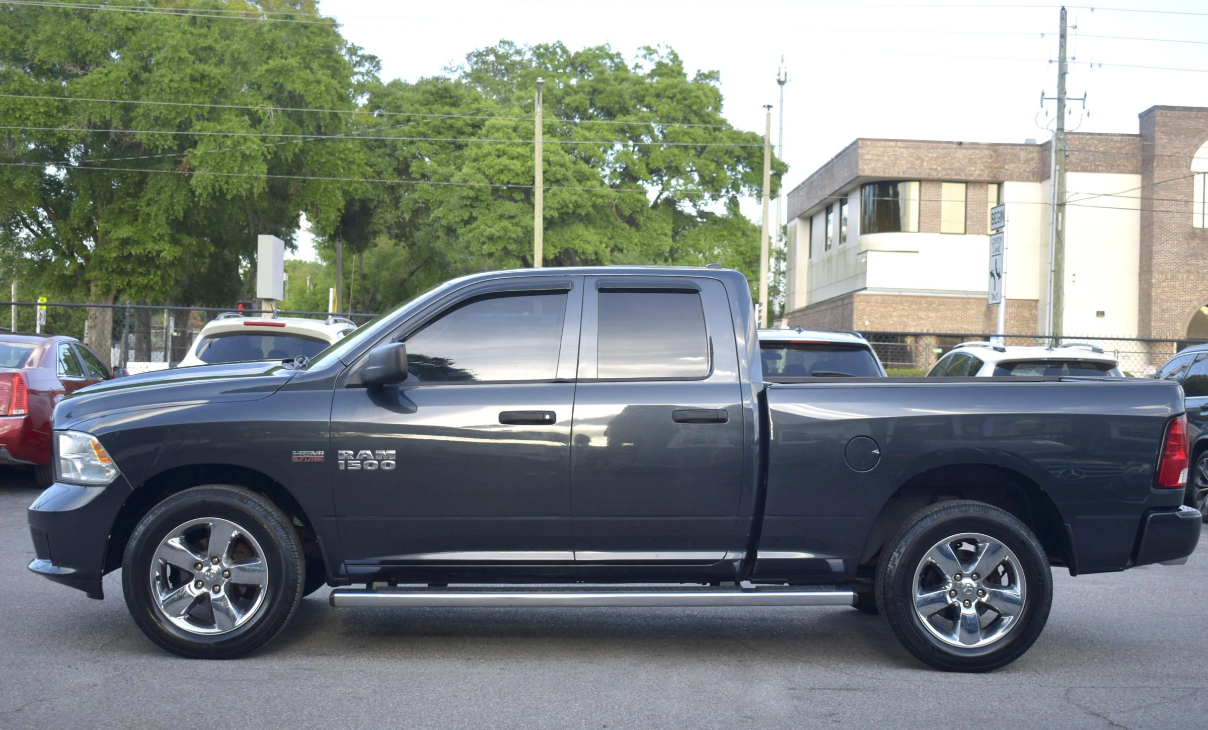 Used 2014 RAM 1500 Express image 4