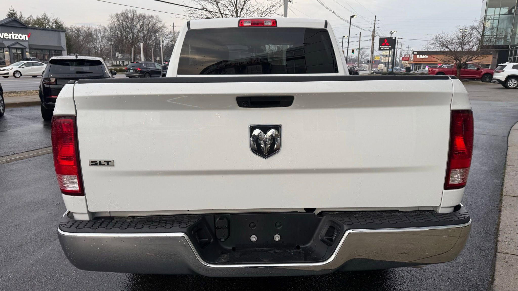 Used 2024 RAM 1500 Classic SLT image 9