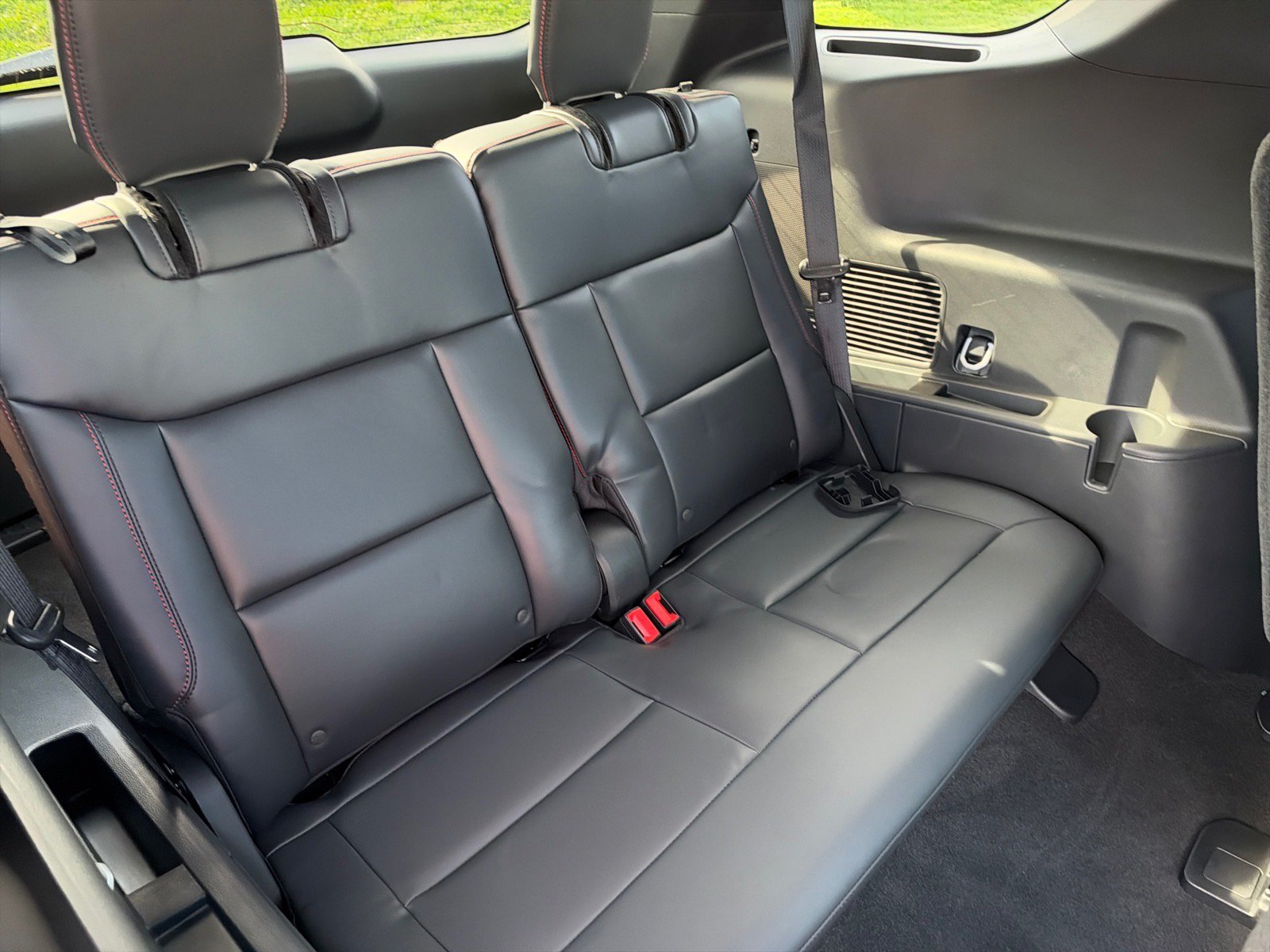 Used 2026 Ford Explorer ST AWD/4WD image 25