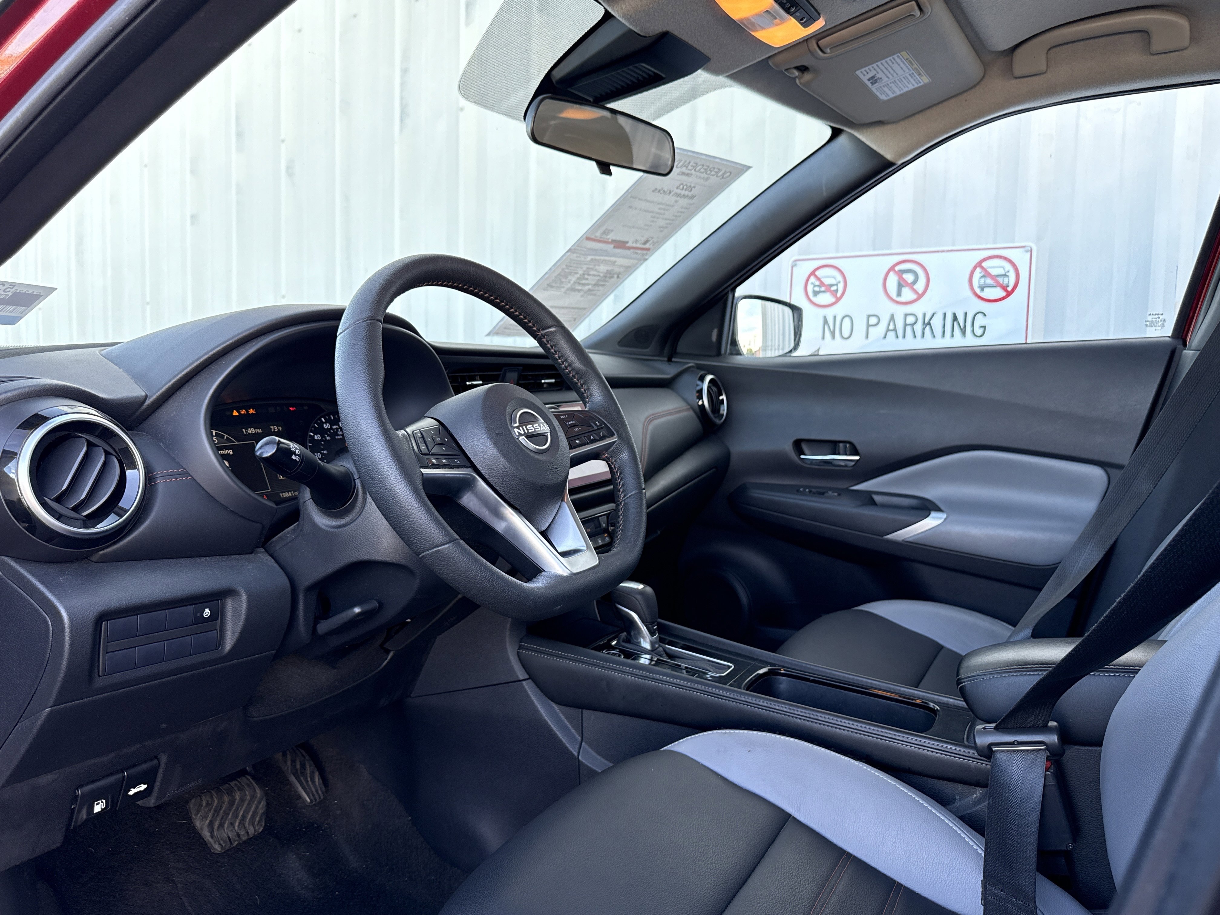 Used 2023 Nissan Kicks SR w/ SR Premium Package image 14