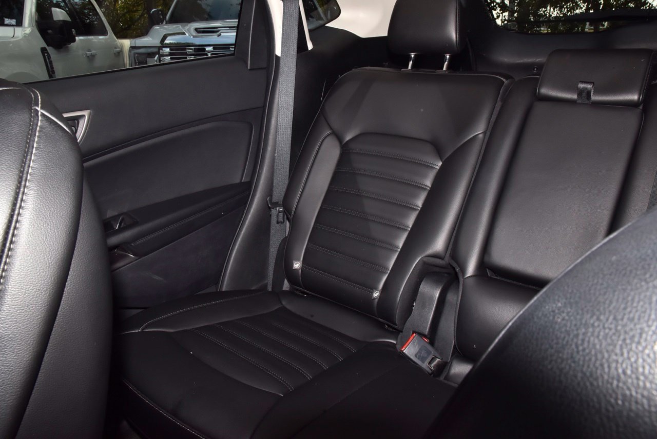 Used 2020 Ford Edge SEL w/ Convenience Package FWD image 19