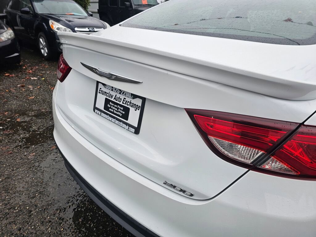 Used 2016 Chrysler 200 LX image 17