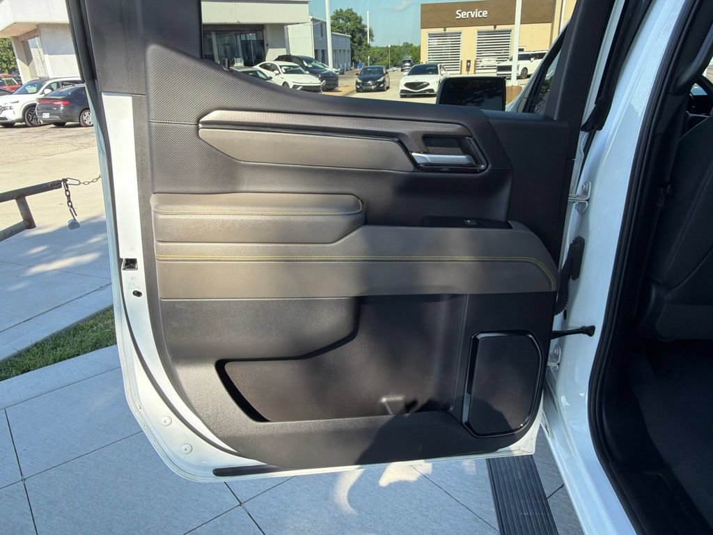 Used 2023 Chevrolet Silverado 1500 ZR2 w/ Technology Package AWD/4WD image 27