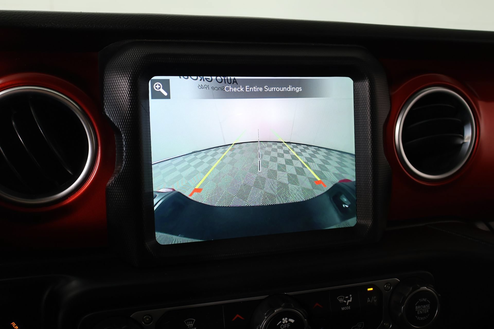 Used 2020 Jeep Gladiator Rubicon AWD/4WD image 6