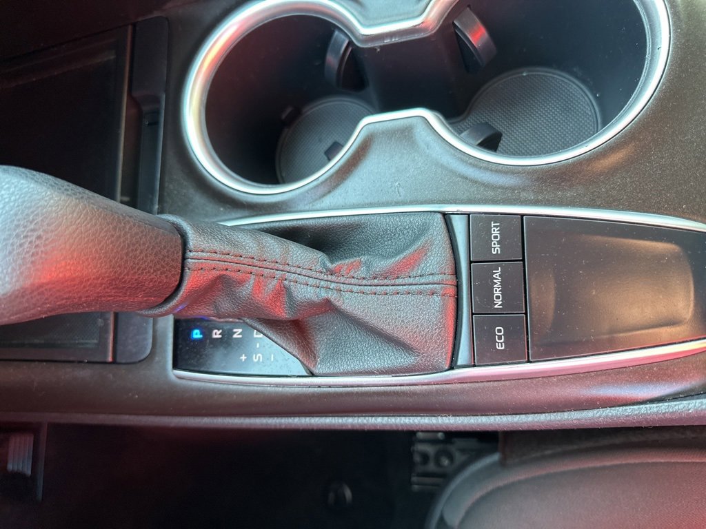 Used 2024 Toyota Camry LE image 30