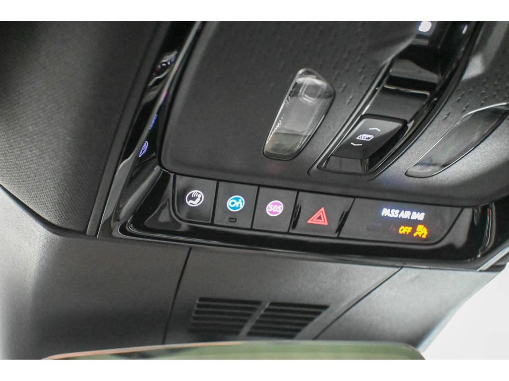 Certified 2024 Cadillac Lyriq Sport w/ LPO, Floor Liner Package AWD/4WD image 51