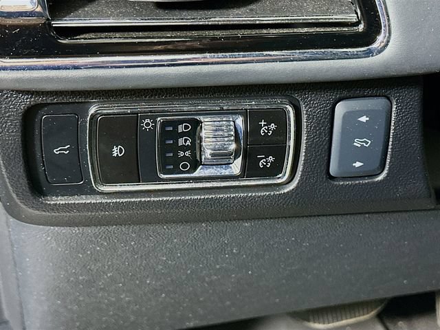 Certified 2024 Lincoln Navigator L Black Label AWD/4WD image 13