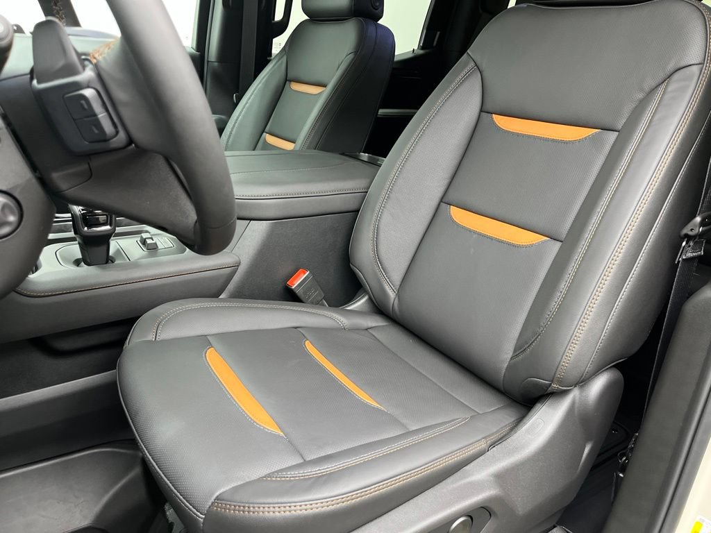 New 2026 GMC Sierra 1500 AT4 w/ AT4 Premium Package AWD/4WD image 8