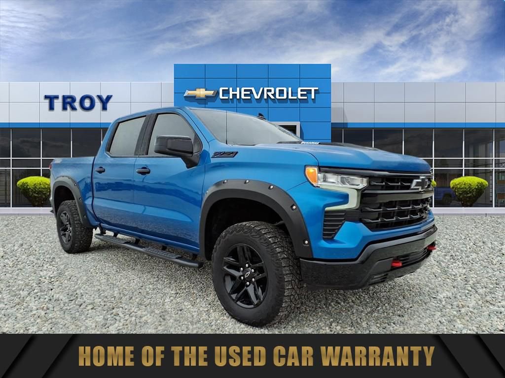 Used 2024 Chevrolet Silverado 1500 LT Trail Boss w/ Convenience Package II image 1