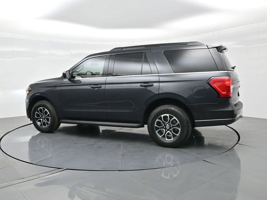 Used 2024 Ford Expedition XLT image 9