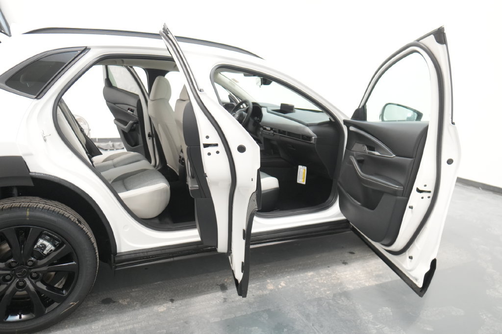 New 2026 MAZDA CX-30 Aire Edition AWD/4WD image 32