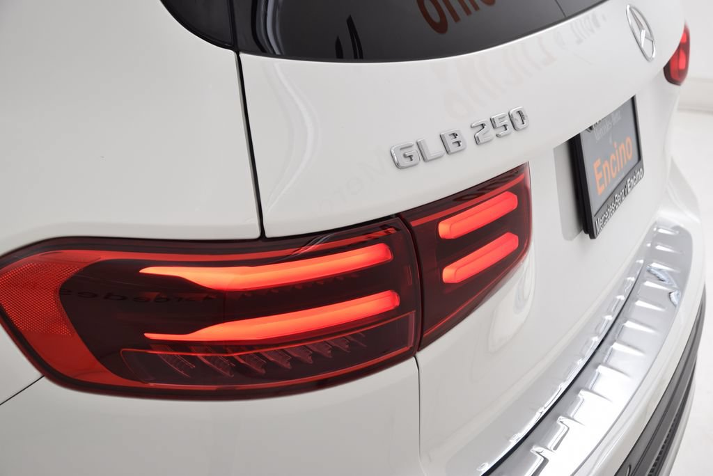 Certified 2024 Mercedes-Benz GLB 250 4MATIC w/ Pinnacle Package image 13