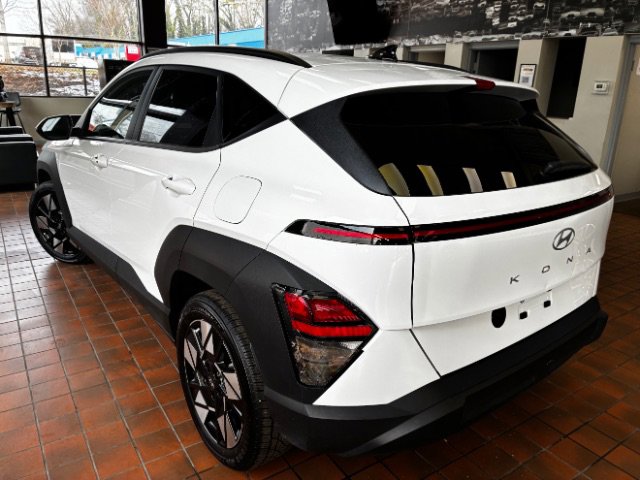 Used 2024 Hyundai Kona SEL image 7