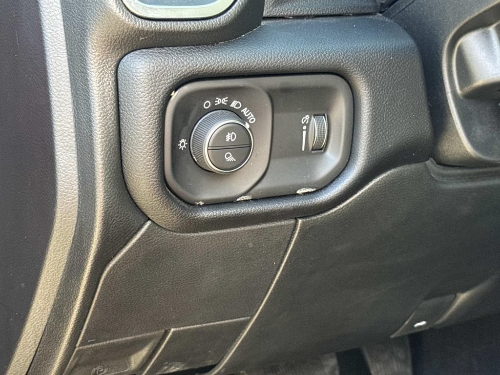 Used 2026 RAM 2500 Big Horn AWD/4WD image 25