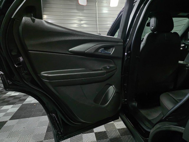 Used 2021 Chevrolet TrailBlazer RS w/ Convenience Package AWD/4WD image 32