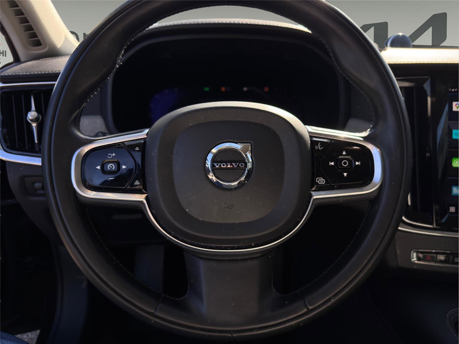 Used 2022 Volvo S90 B6 Inscription w/ Advanced Package image 13