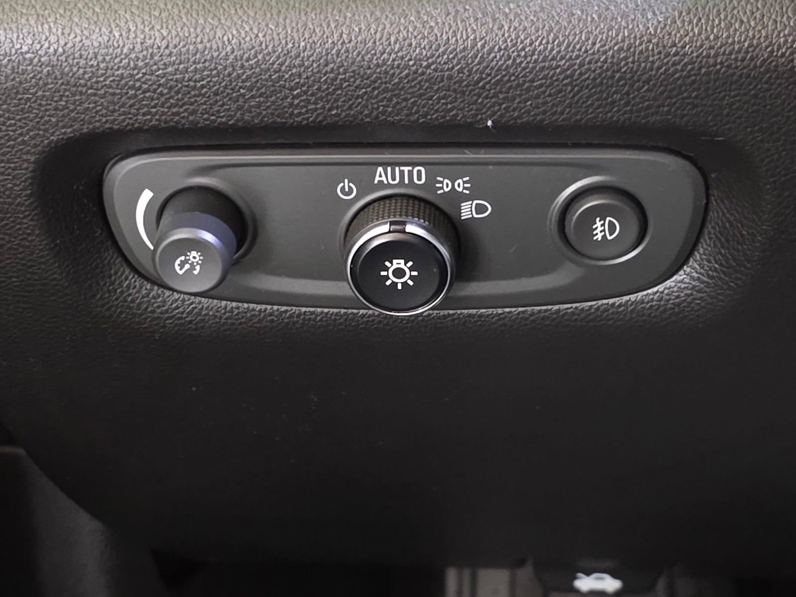 Used 2018 Chevrolet Traverse LT FWD image 34