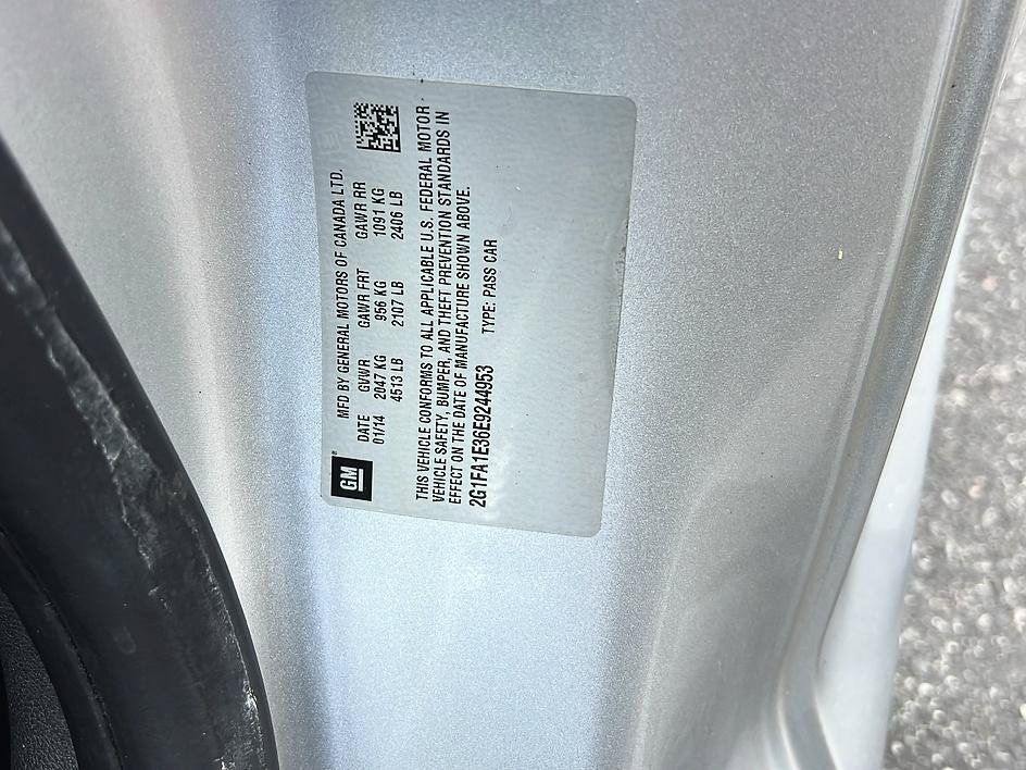 Used 2014 Chevrolet Camaro LS RWD image 19