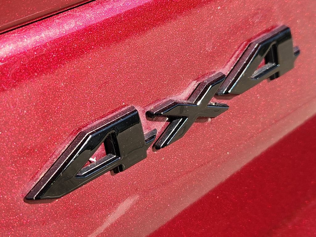 Used 2023 Jeep Grand Cherokee Limited w/ Black Appearance Package image 12