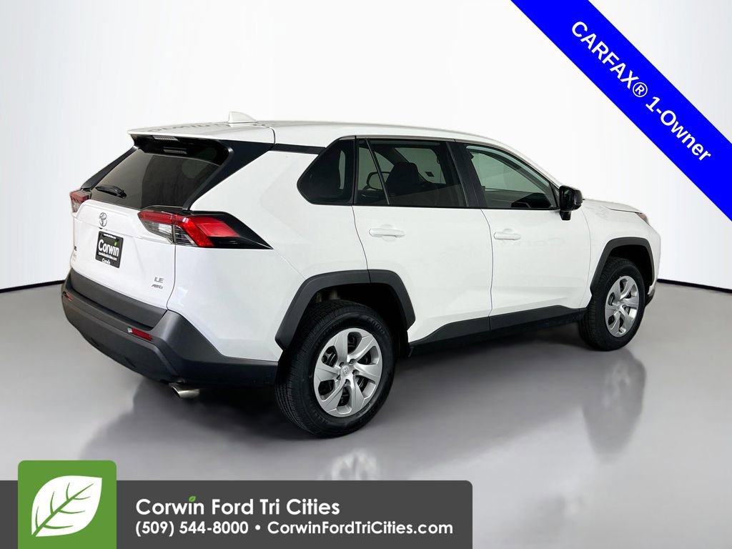 Used 2022 Toyota RAV4 LE image 15