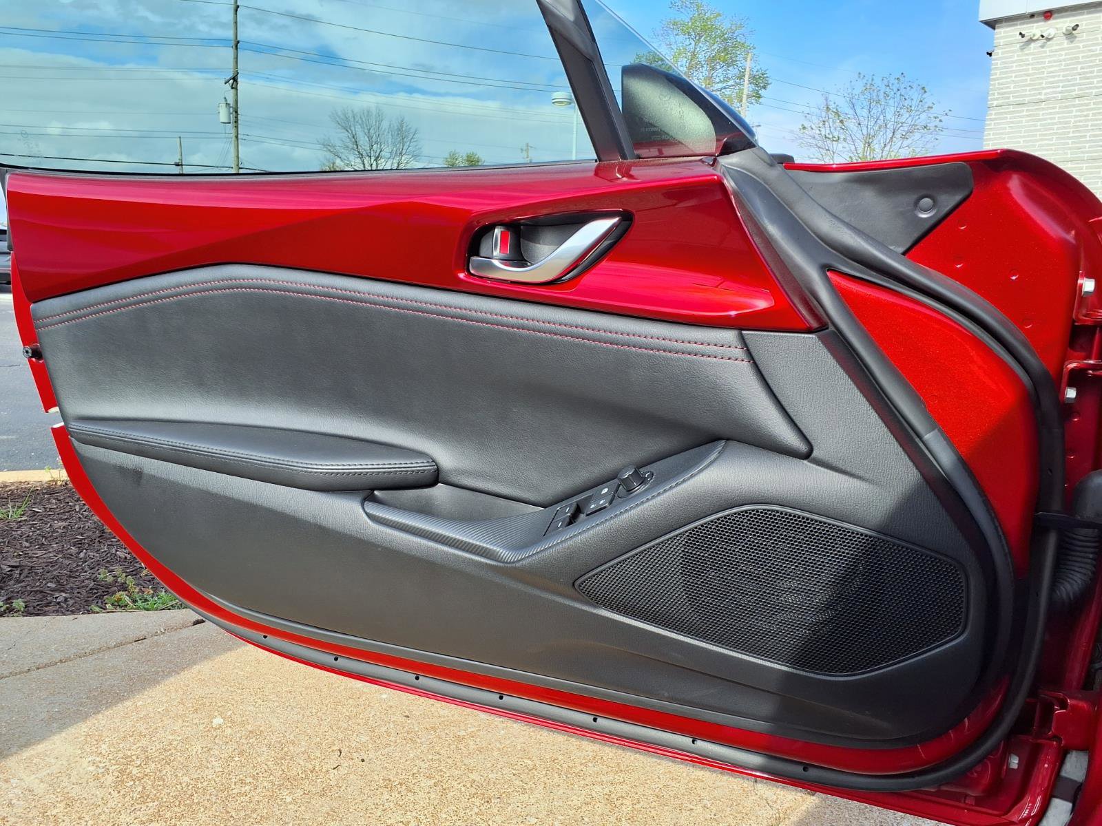 Used 2019 MAZDA MX-5 Miata Club w/ Brembo/BBS Recaro Package image 19