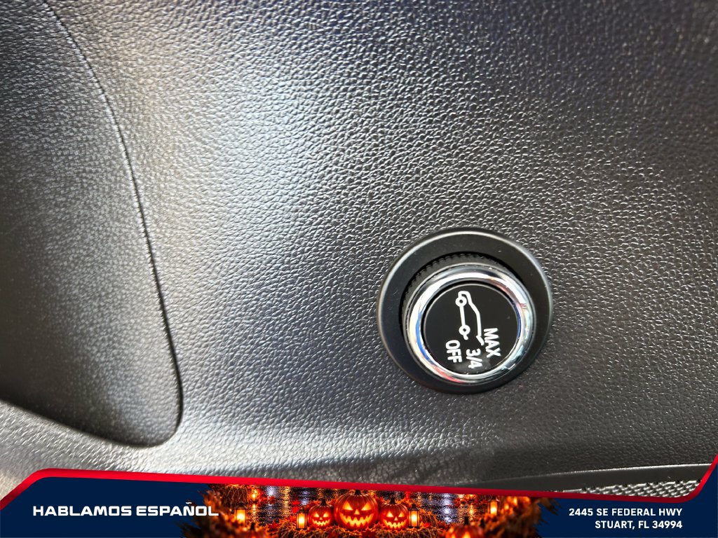 Used 2022 Buick Envision Essence w/ Technology Package I FWD image 14