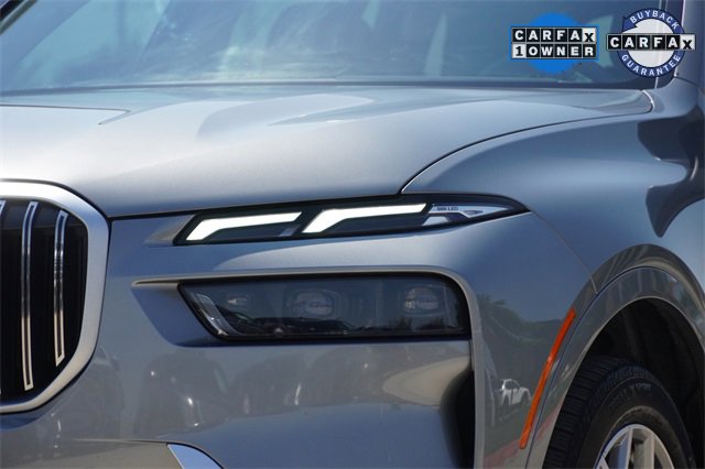 Used 2025 BMW X7 xDrive40i image 4