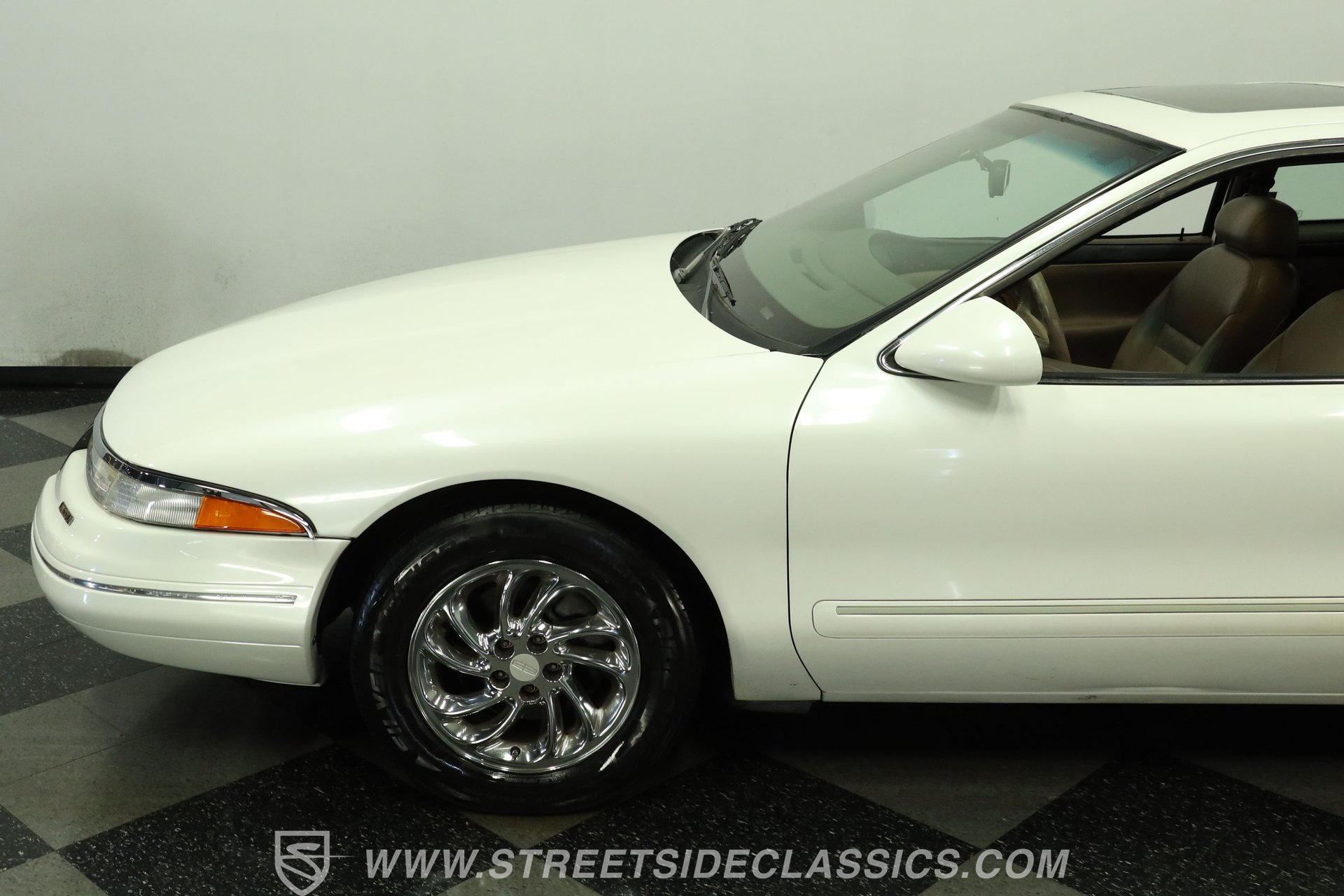 Used 1993 Lincoln Mark VIII RWD image 23
