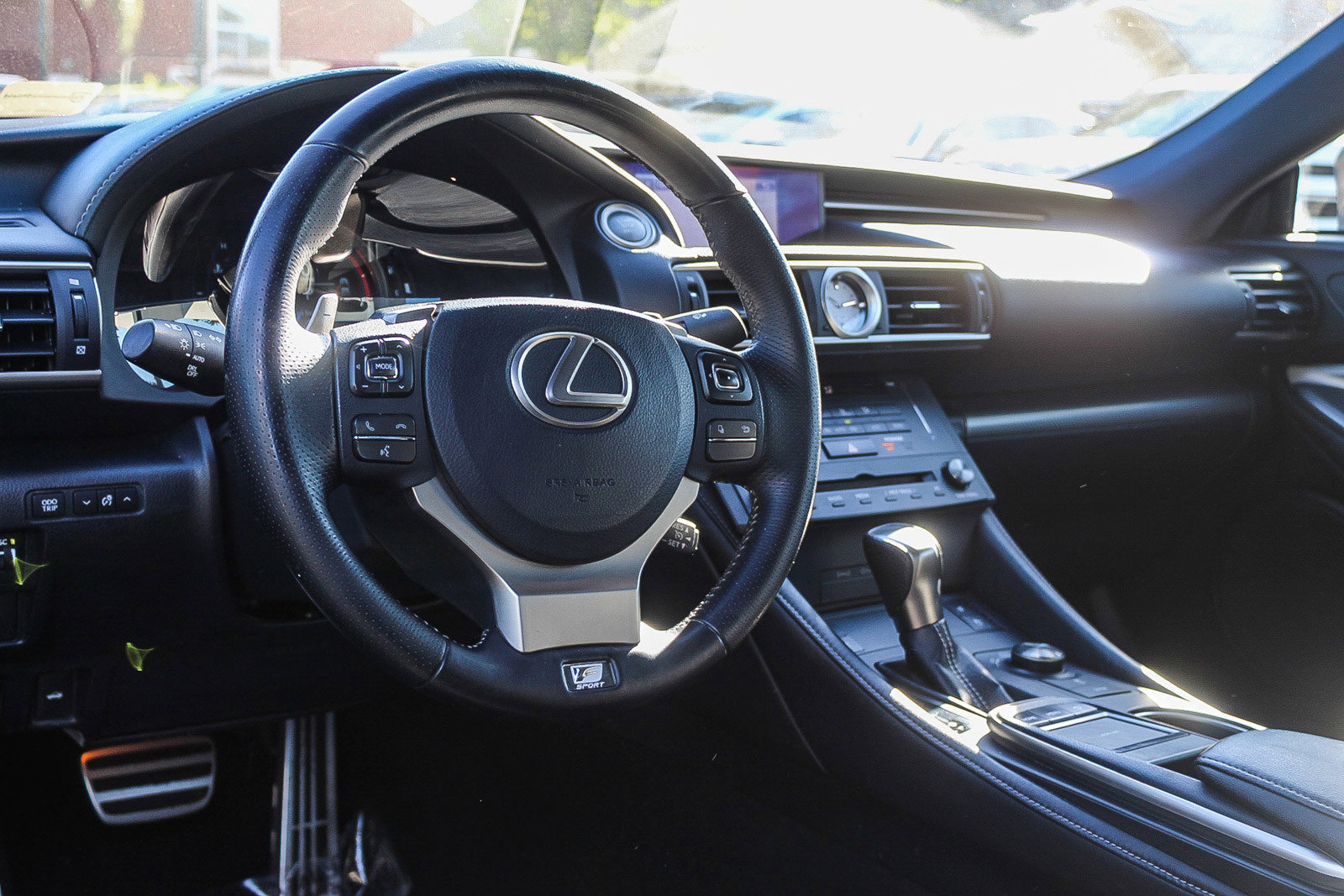 Used 2017 Lexus RC 200t image 12