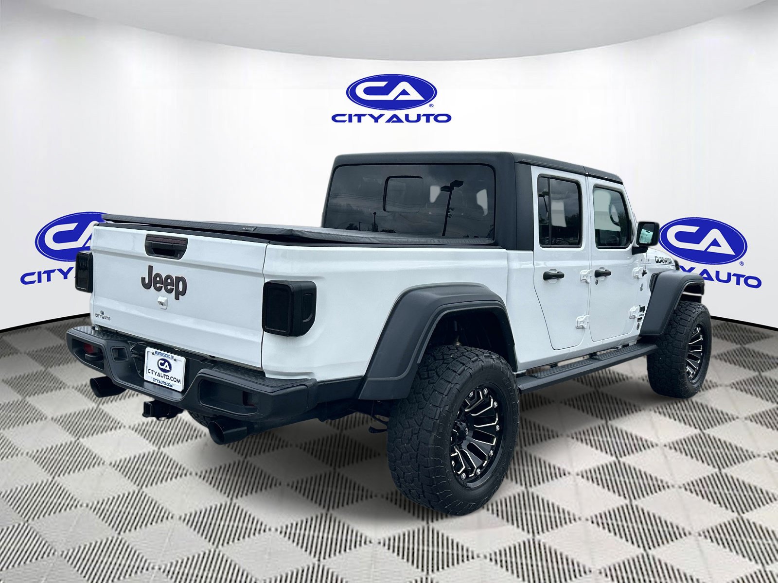 Used 2020 Jeep Gladiator Sport w/ Quick Order Package 24S AWD/4WD image 3