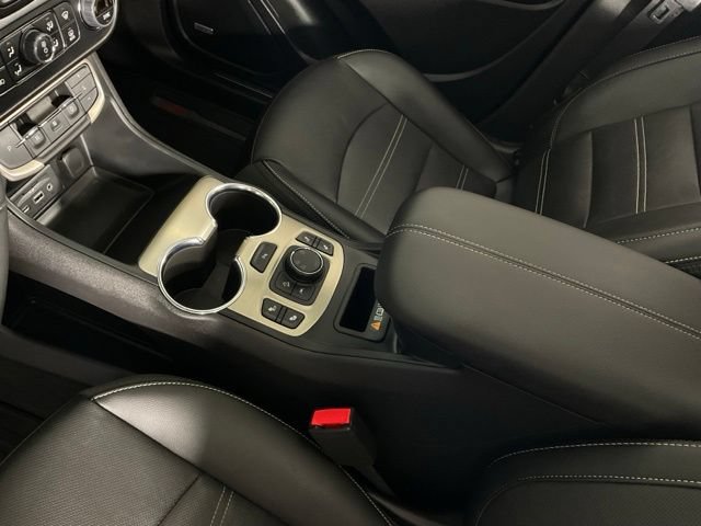 Used 2023 GMC Terrain Denali AWD/4WD image 15