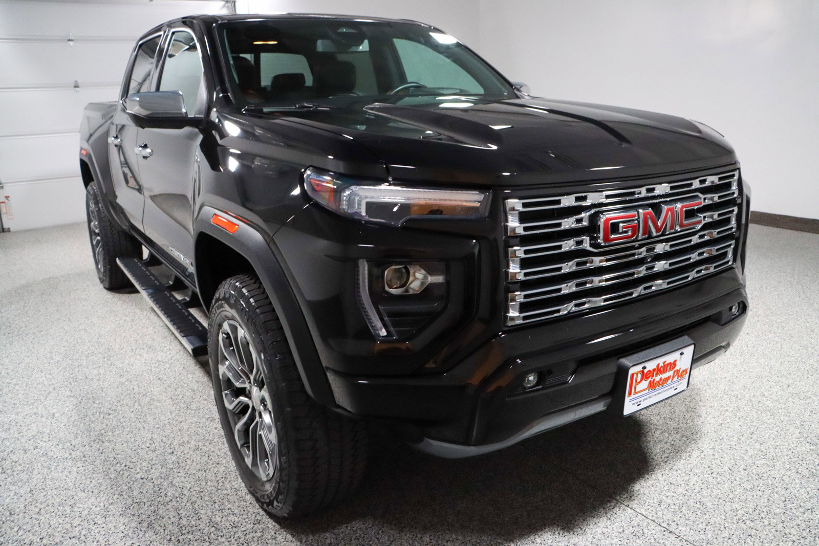 Used 2023 GMC Canyon Denali AWD/4WD image 5